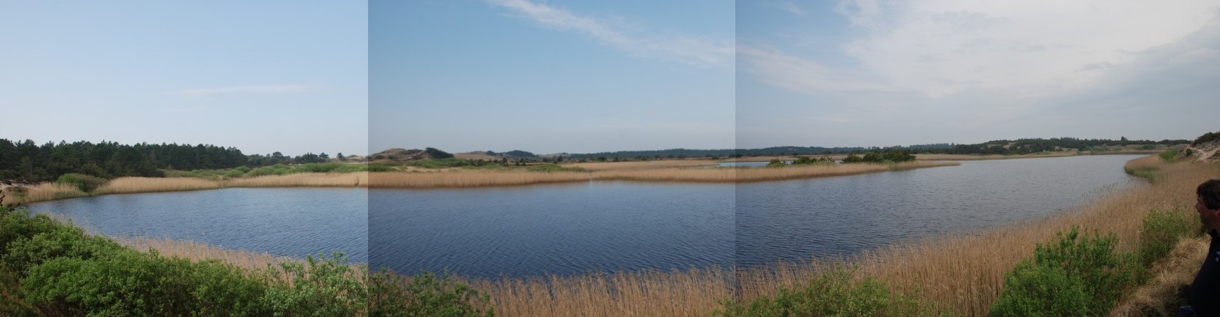 Am See und Strand von Borsmose mit den Mittelspitzen von der Rosteige 19