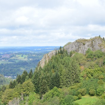 Die Mittelspitz von der Rosteige auf dem Puy de Mareith 01