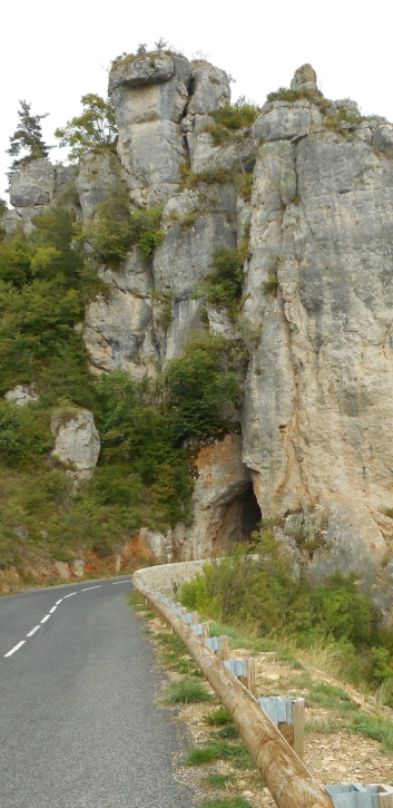 Die Mittelspitze auf der Tour von Les Vignes nach La Malene - 01