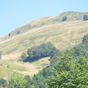 Die Mittelspitze von der Rosteige auf dem Berg Kopala in Slowenien 24