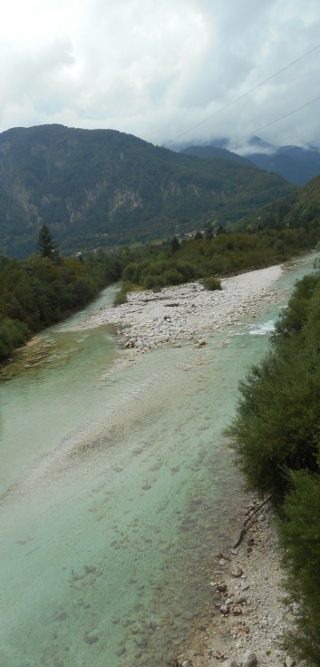 Die Mittelspitze von der Rosteige im der Soccaschlucht in Slowenien - 04