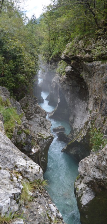 Die Mittelspitze von der Rosteige im der Soccaschlucht in Slowenien - 24