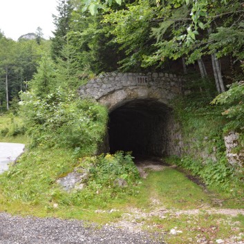 Die Mittelspitze von der Rosteige im der Soccaschlucht in Slowenien - 33