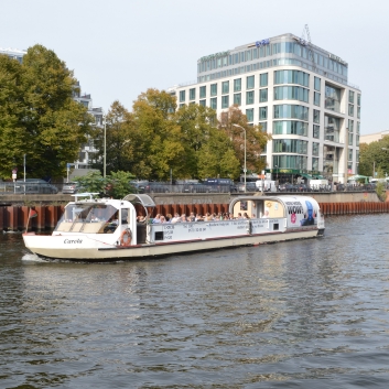 Die Mittelspitze von der Rosteige in Berlin - 21