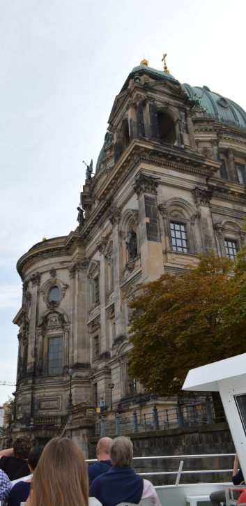 Die Mittelspitze von der Rosteige in Berlin - 25