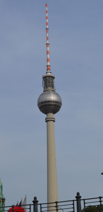 Die Mittelspitze von der Rosteige in Berlin - 27